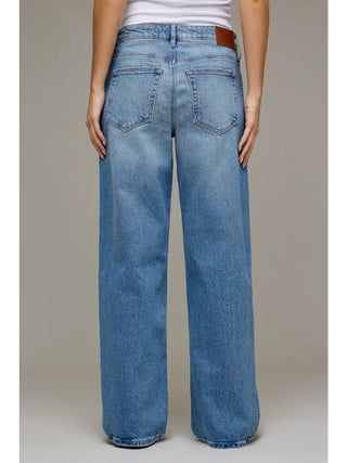 Logan High Rise Relaxed Dad Jeans in Medium Wash