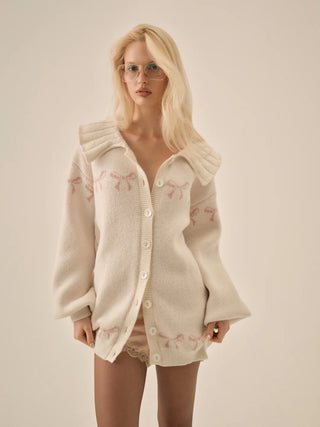 Bow Intarsia Knit Sweater in White