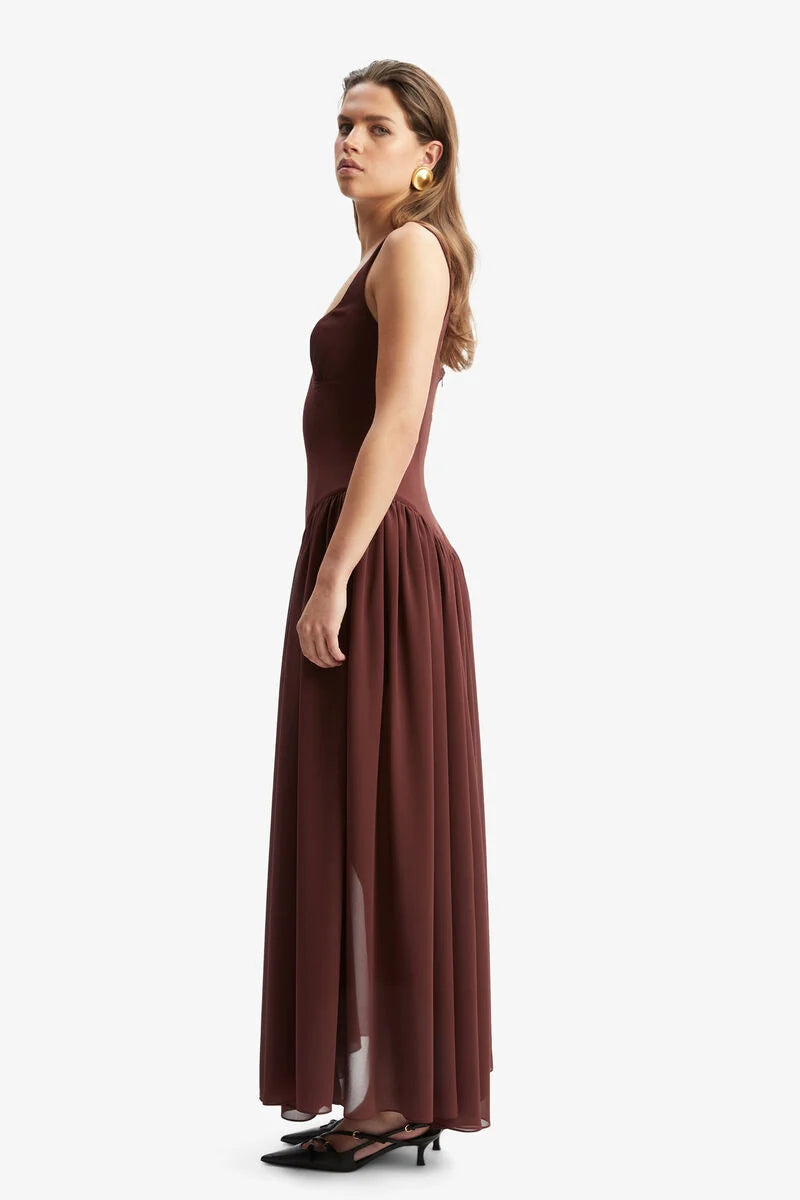Briann Drop Waist Maxi Dress in Chocolate Briann Drop Waist Maxi Dress in Chocolate