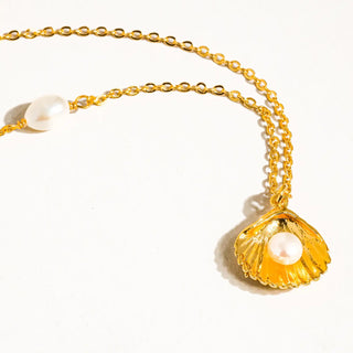 Daphne Shell Necklace