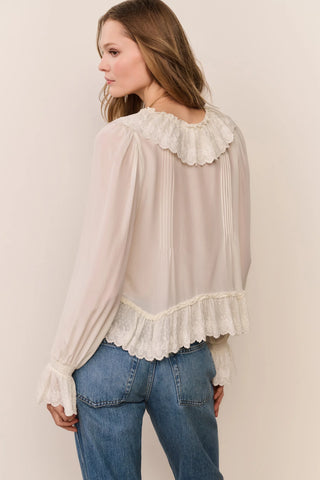 Avee Top in Cream