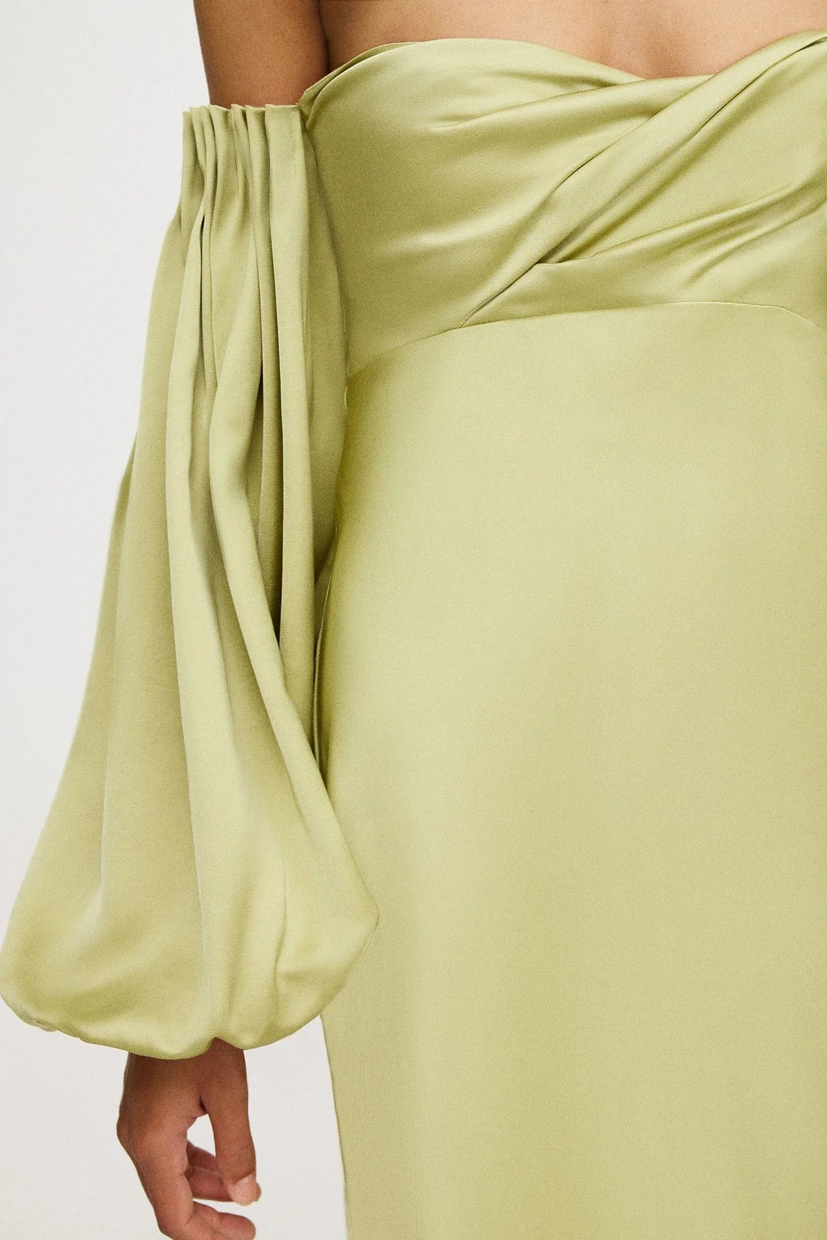 significant other danika long-sleeve off-the-shoulder satin maxi dress DANIKA OFF SHOULDER DRESS