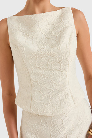 Ines Top in Chalk
