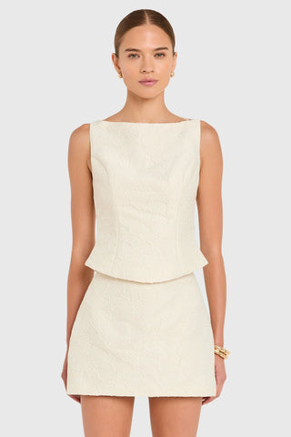 Ines Top in Chalk