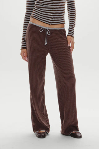 Lochlin Ribbed Knit Pants in Amber