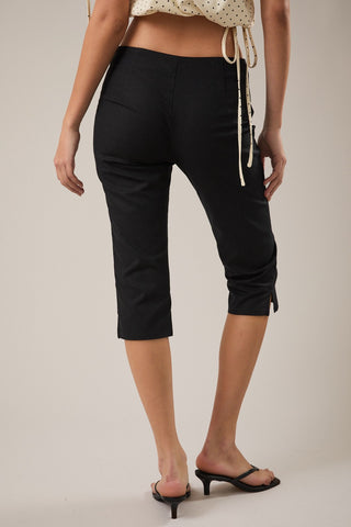 Parisian Chic Capris