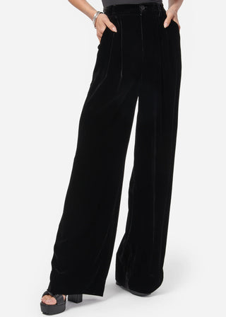 Rylie Velvet Pant in Black
