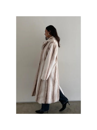 Oversized Faux Fur Coat in Cream and Grey